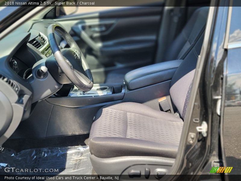 Super Black / Charcoal 2018 Nissan Altima 2.5 SV