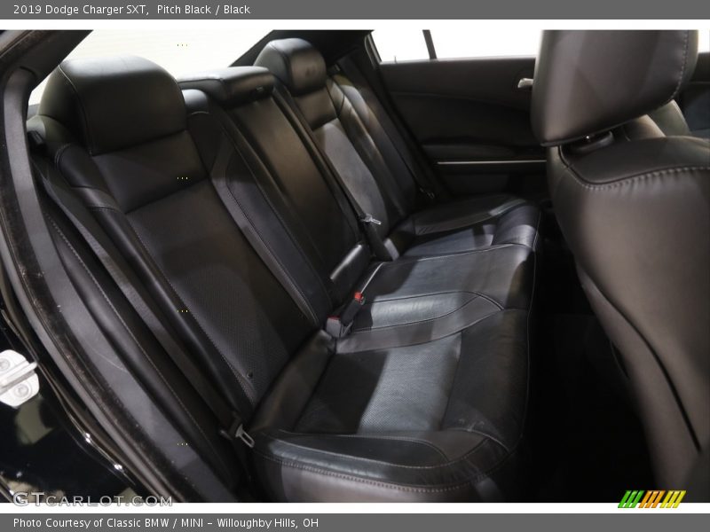 Pitch Black / Black 2019 Dodge Charger SXT