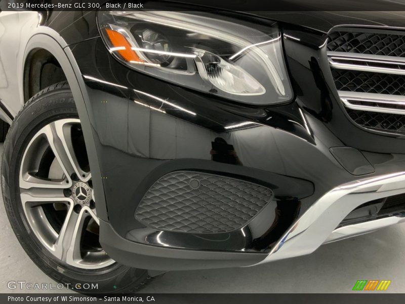 Black / Black 2019 Mercedes-Benz GLC 300