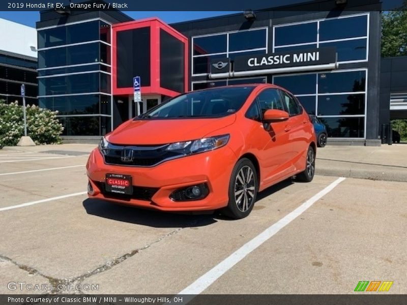 Front 3/4 View of 2019 Fit EX