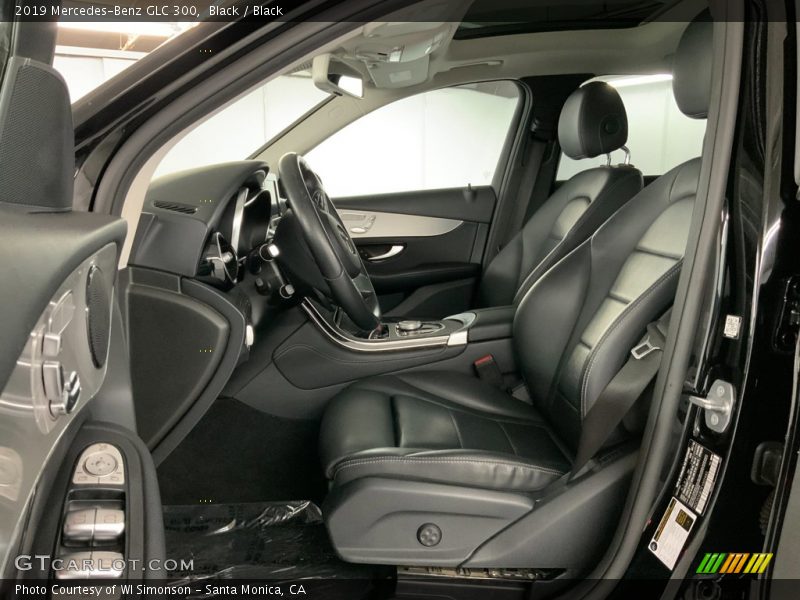 Black / Black 2019 Mercedes-Benz GLC 300