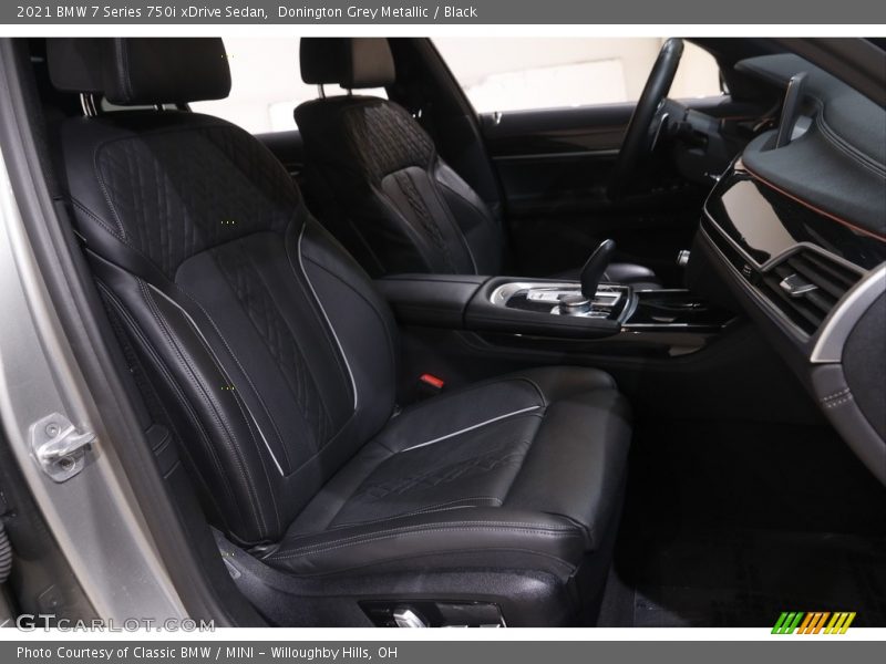 Front Seat of 2021 7 Series 750i xDrive Sedan