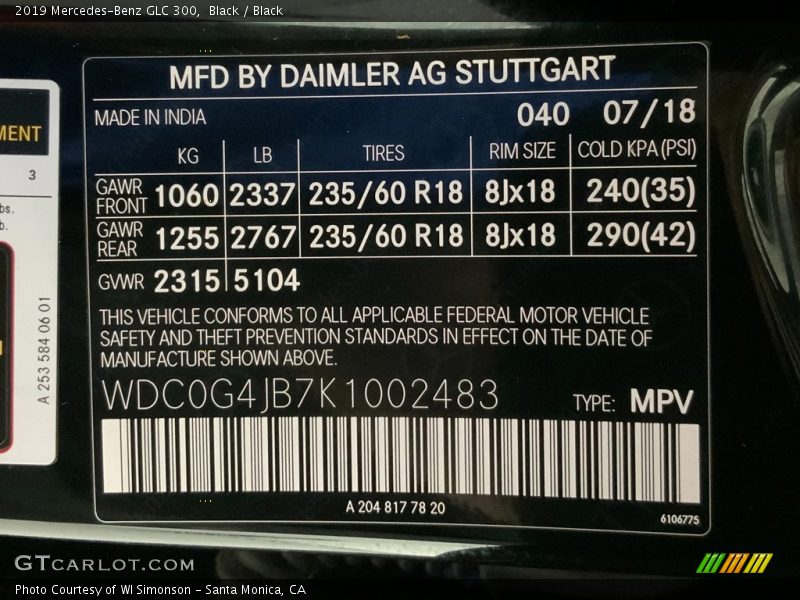 Black / Black 2019 Mercedes-Benz GLC 300