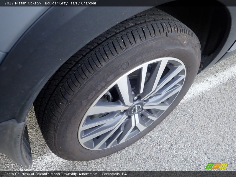  2022 Kicks SV Wheel