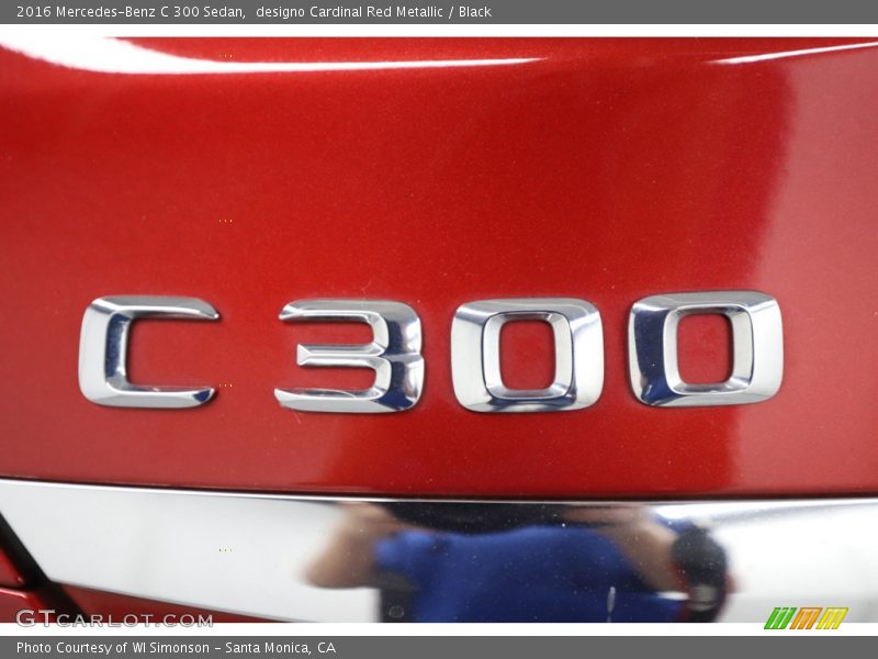 designo Cardinal Red Metallic / Black 2016 Mercedes-Benz C 300 Sedan
