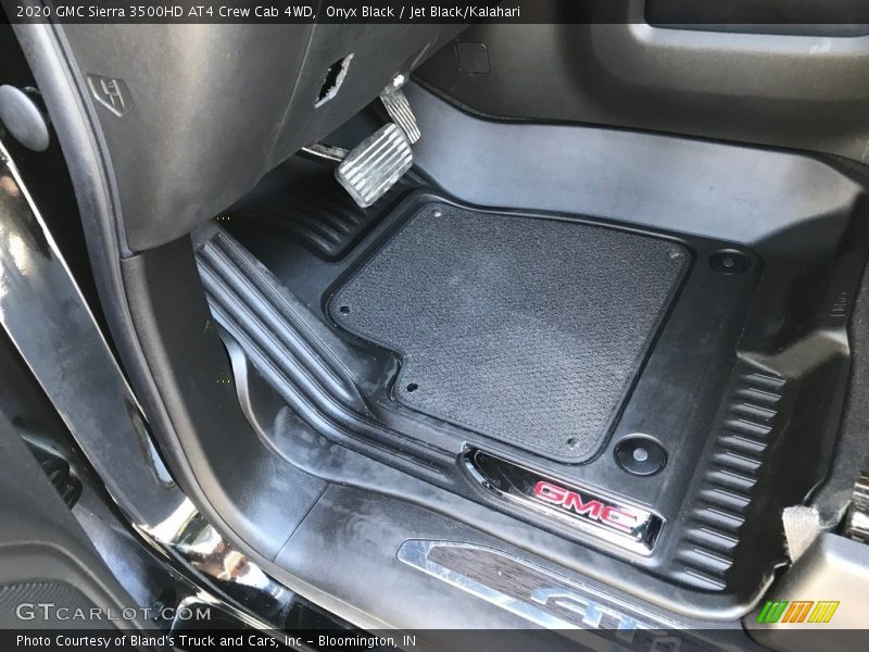 Onyx Black / Jet Black/Kalahari 2020 GMC Sierra 3500HD AT4 Crew Cab 4WD