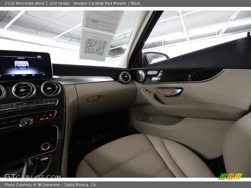 designo Cardinal Red Metallic / Black 2016 Mercedes-Benz C 300 Sedan