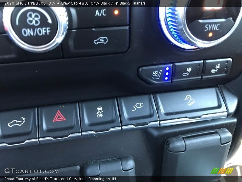 Onyx Black / Jet Black/Kalahari 2020 GMC Sierra 3500HD AT4 Crew Cab 4WD