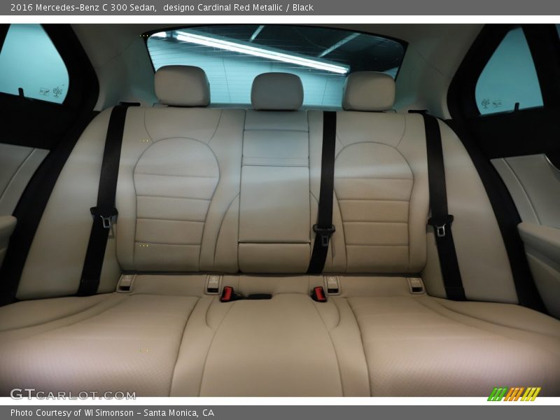 designo Cardinal Red Metallic / Black 2016 Mercedes-Benz C 300 Sedan