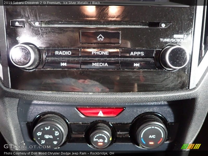 Ice Silver Metallic / Black 2019 Subaru Crosstrek 2.0i Premium