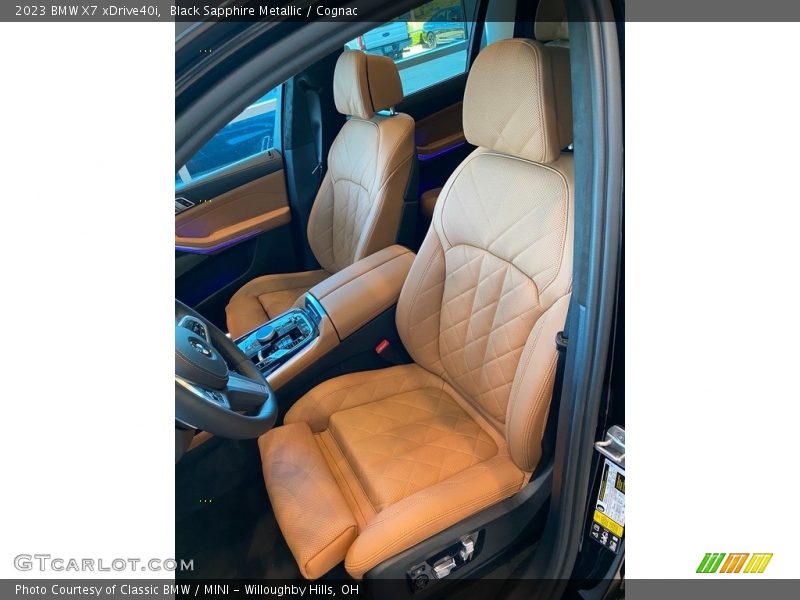 Front Seat of 2023 X7 xDrive40i
