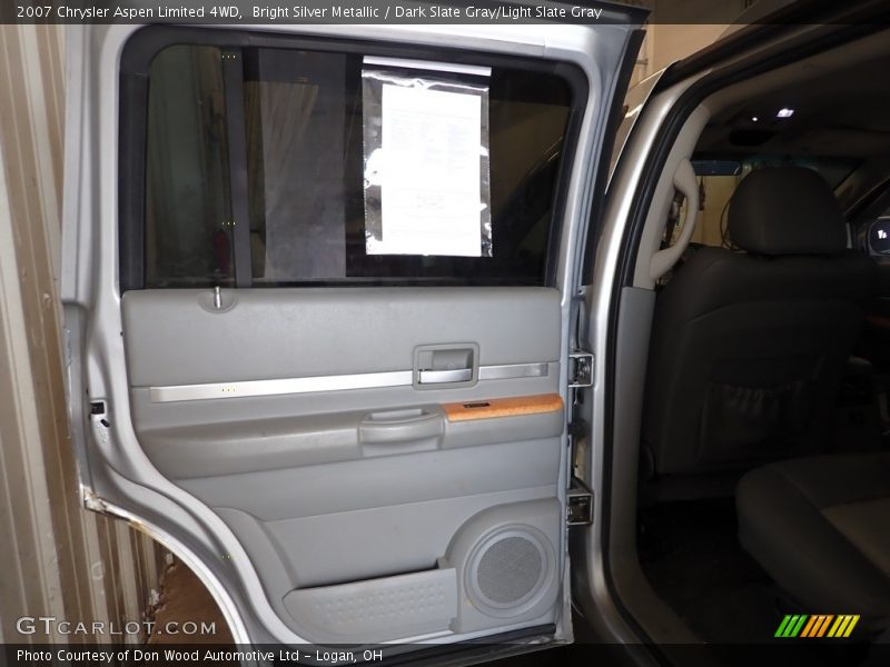 Bright Silver Metallic / Dark Slate Gray/Light Slate Gray 2007 Chrysler Aspen Limited 4WD
