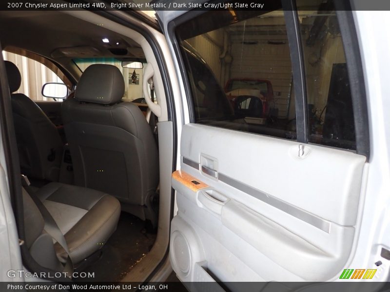 Bright Silver Metallic / Dark Slate Gray/Light Slate Gray 2007 Chrysler Aspen Limited 4WD