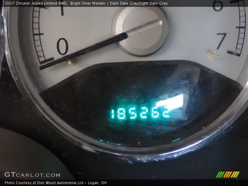 Bright Silver Metallic / Dark Slate Gray/Light Slate Gray 2007 Chrysler Aspen Limited 4WD