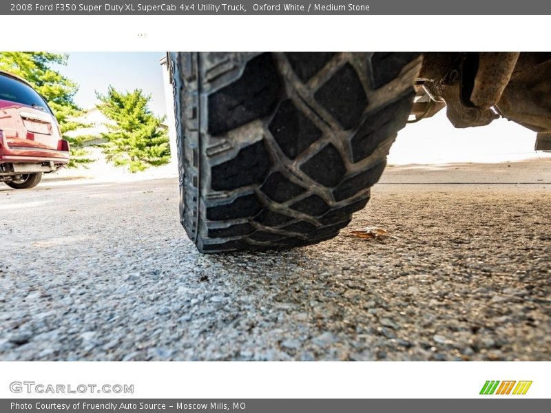 Oxford White / Medium Stone 2008 Ford F350 Super Duty XL SuperCab 4x4 Utility Truck