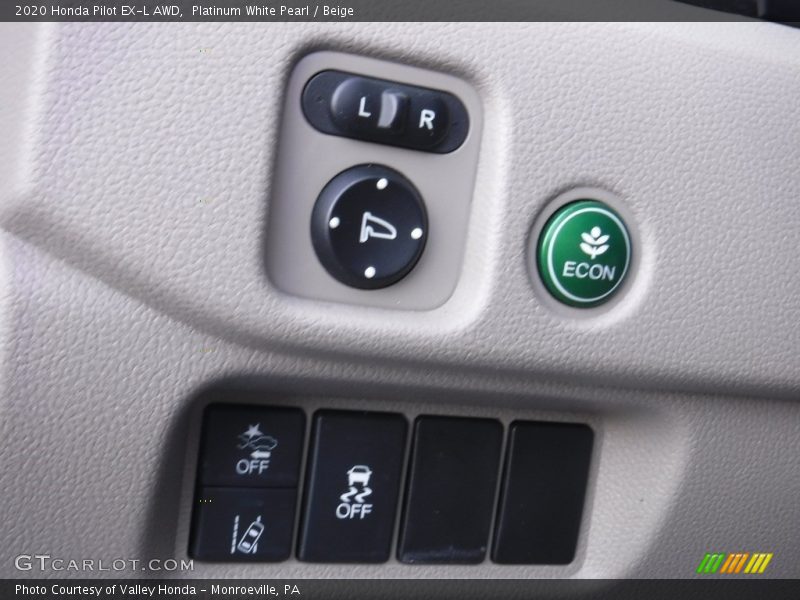Platinum White Pearl / Beige 2020 Honda Pilot EX-L AWD