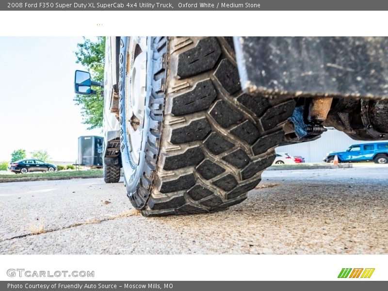 Oxford White / Medium Stone 2008 Ford F350 Super Duty XL SuperCab 4x4 Utility Truck