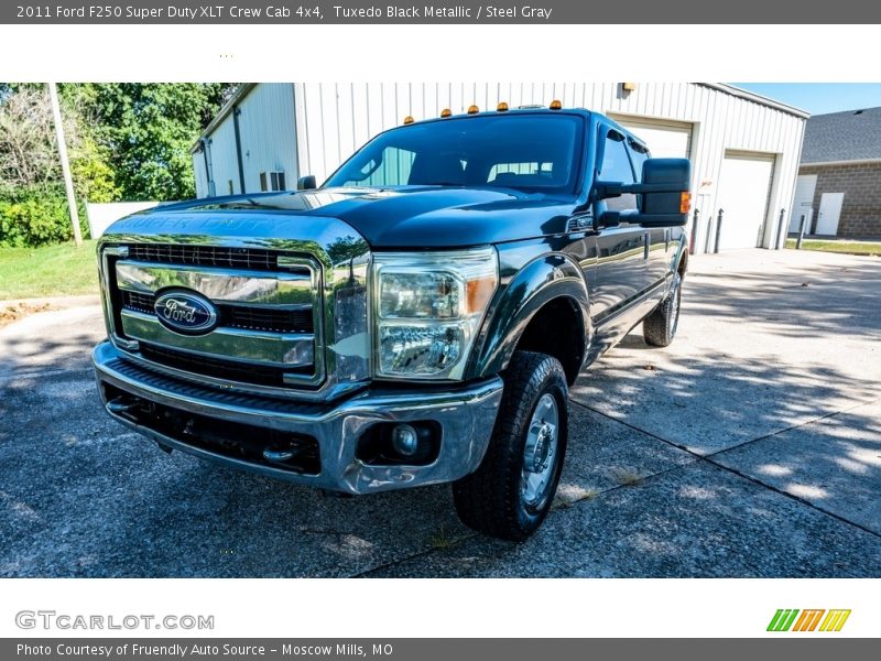 Tuxedo Black Metallic / Steel Gray 2011 Ford F250 Super Duty XLT Crew Cab 4x4