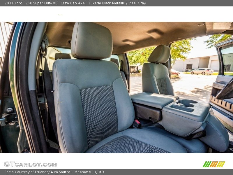 Tuxedo Black Metallic / Steel Gray 2011 Ford F250 Super Duty XLT Crew Cab 4x4