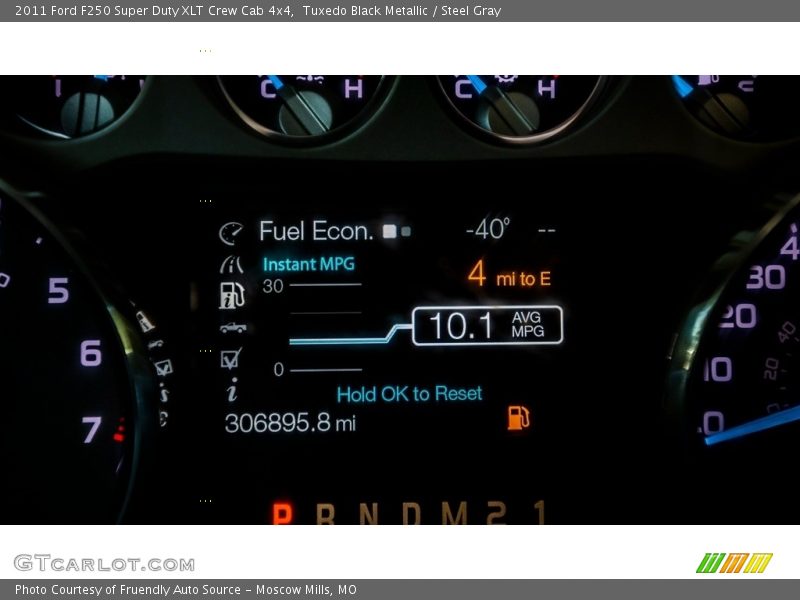 Tuxedo Black Metallic / Steel Gray 2011 Ford F250 Super Duty XLT Crew Cab 4x4