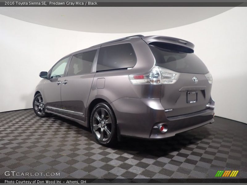 Predawn Gray Mica / Black 2016 Toyota Sienna SE