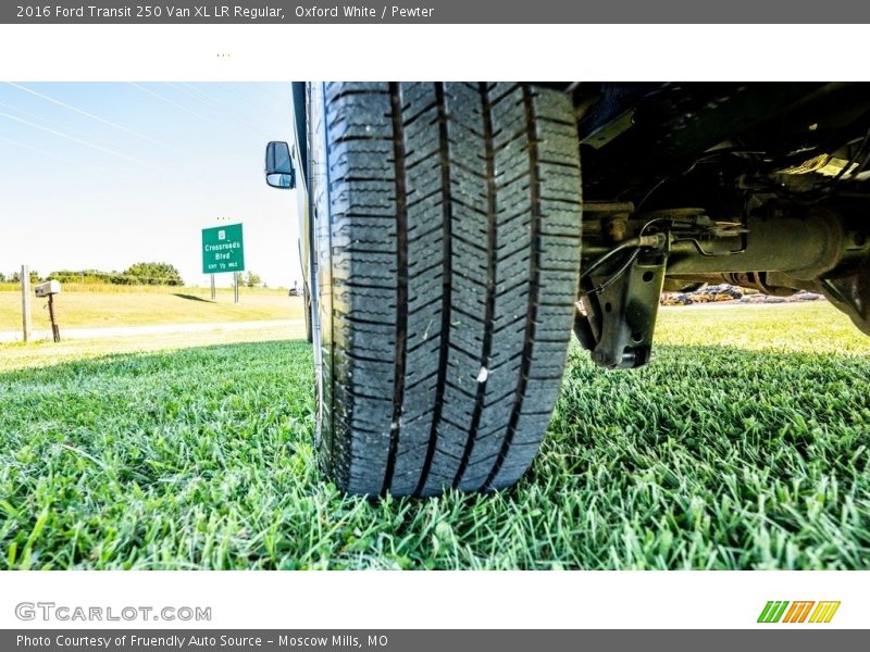 Oxford White / Pewter 2016 Ford Transit 250 Van XL LR Regular