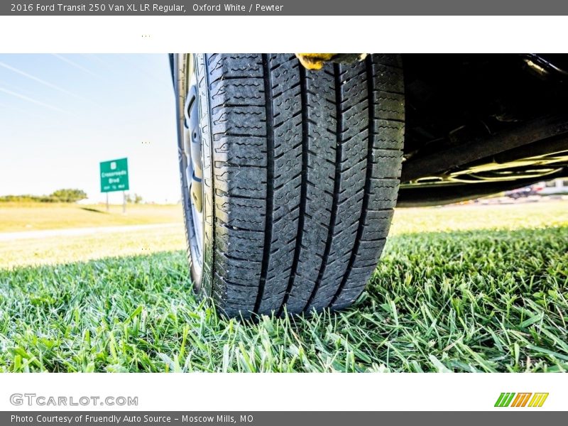 Oxford White / Pewter 2016 Ford Transit 250 Van XL LR Regular