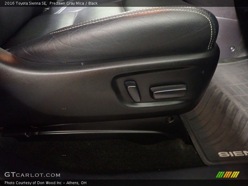 Predawn Gray Mica / Black 2016 Toyota Sienna SE