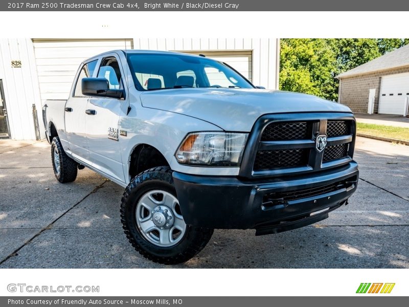 Front 3/4 View of 2017 2500 Tradesman Crew Cab 4x4