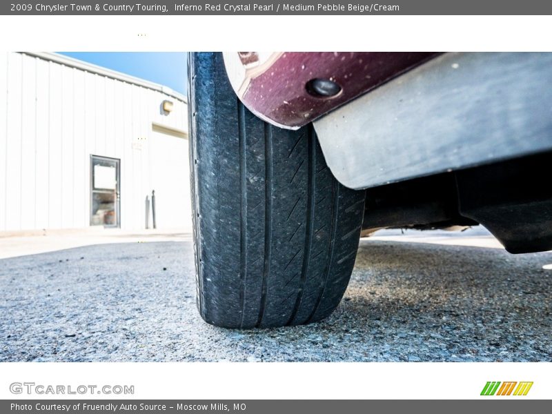 Inferno Red Crystal Pearl / Medium Pebble Beige/Cream 2009 Chrysler Town & Country Touring