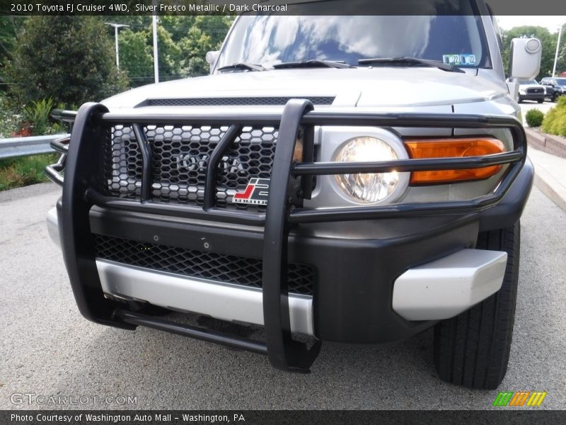 Silver Fresco Metallic / Dark Charcoal 2010 Toyota FJ Cruiser 4WD