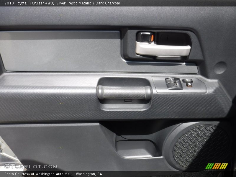 Silver Fresco Metallic / Dark Charcoal 2010 Toyota FJ Cruiser 4WD