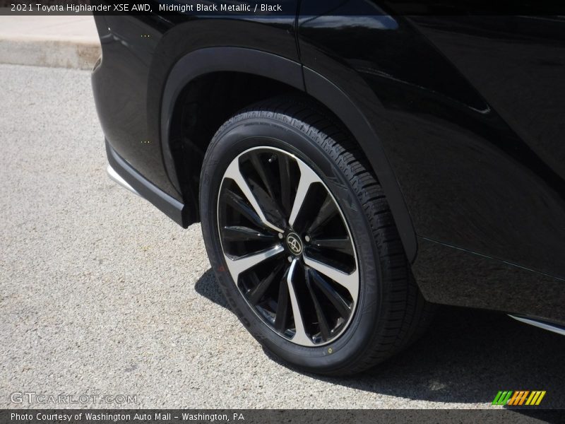 Midnight Black Metallic / Black 2021 Toyota Highlander XSE AWD