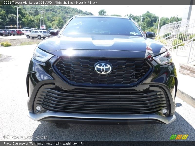 Midnight Black Metallic / Black 2021 Toyota Highlander XSE AWD