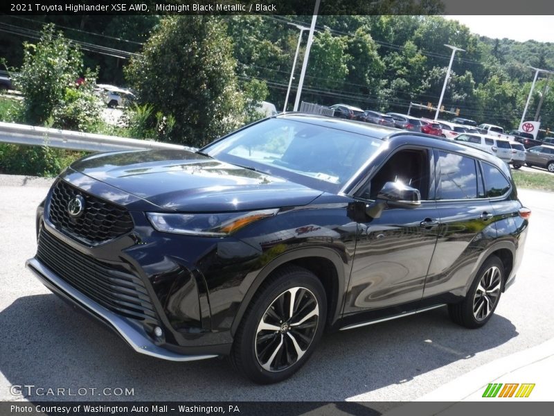 Midnight Black Metallic / Black 2021 Toyota Highlander XSE AWD