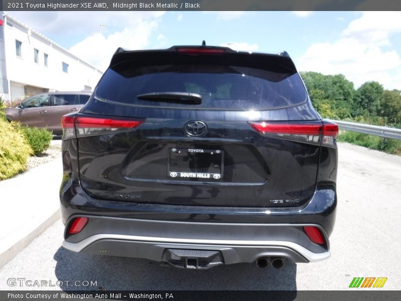 Midnight Black Metallic / Black 2021 Toyota Highlander XSE AWD