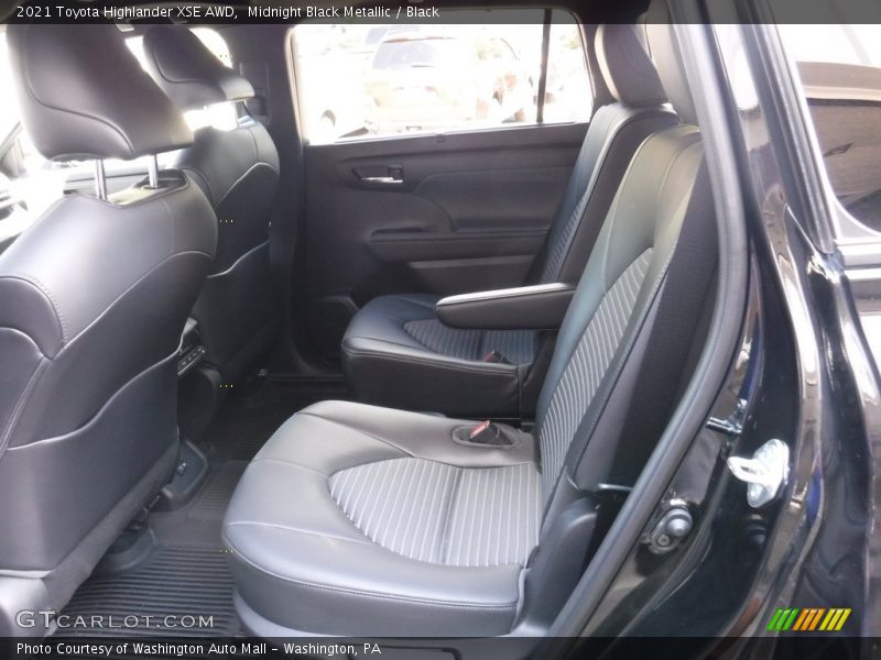 Midnight Black Metallic / Black 2021 Toyota Highlander XSE AWD