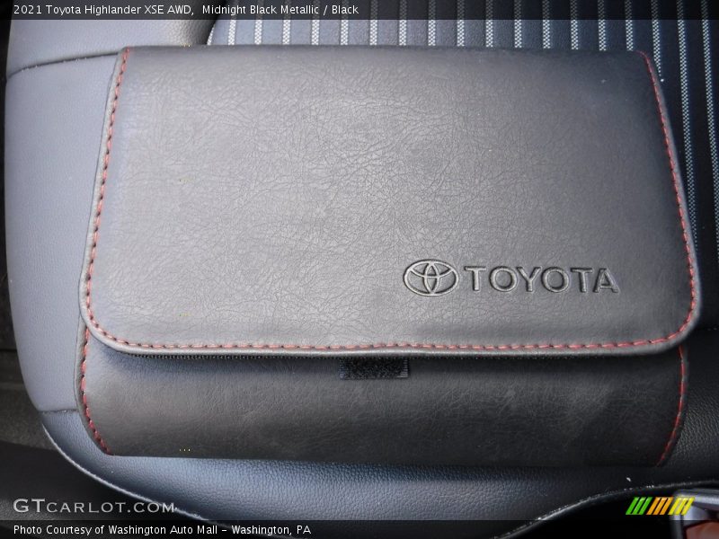 Midnight Black Metallic / Black 2021 Toyota Highlander XSE AWD