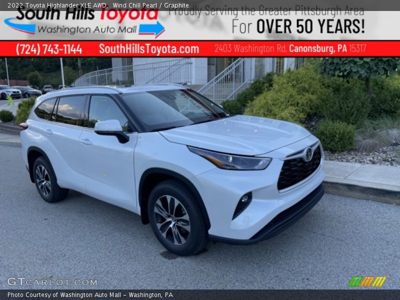 Wind Chill Pearl / Graphite 2022 Toyota Highlander XLE AWD