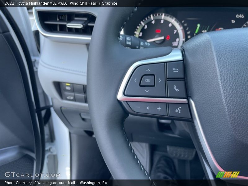 Wind Chill Pearl / Graphite 2022 Toyota Highlander XLE AWD
