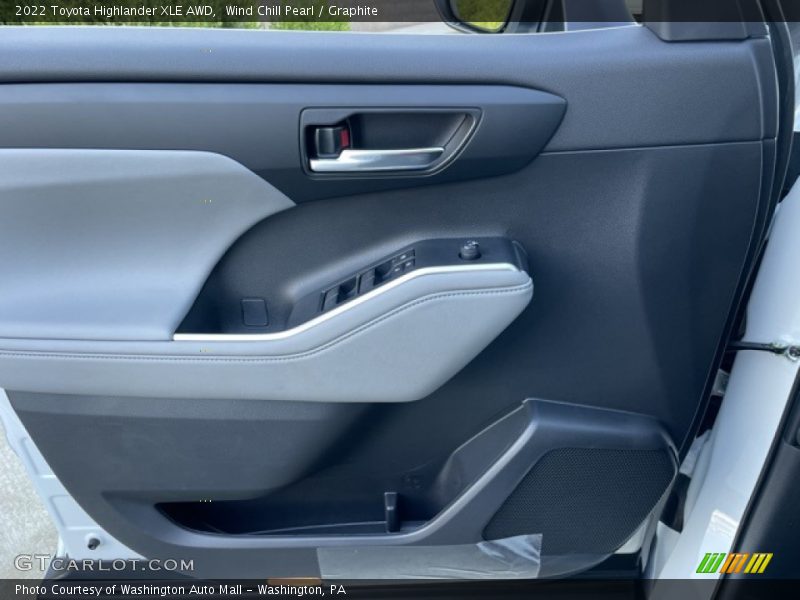 Wind Chill Pearl / Graphite 2022 Toyota Highlander XLE AWD