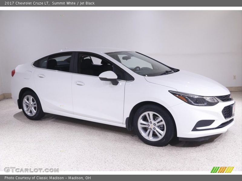 Summit White / Jet Black 2017 Chevrolet Cruze LT