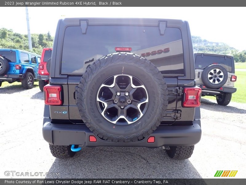 Black / Black 2023 Jeep Wrangler Unlimited Rubicon 4XE Hybrid