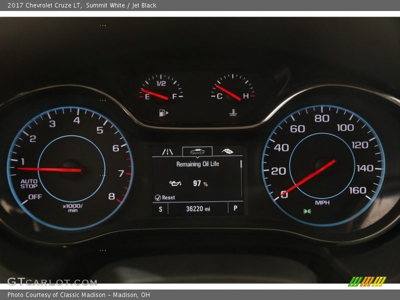 Summit White / Jet Black 2017 Chevrolet Cruze LT