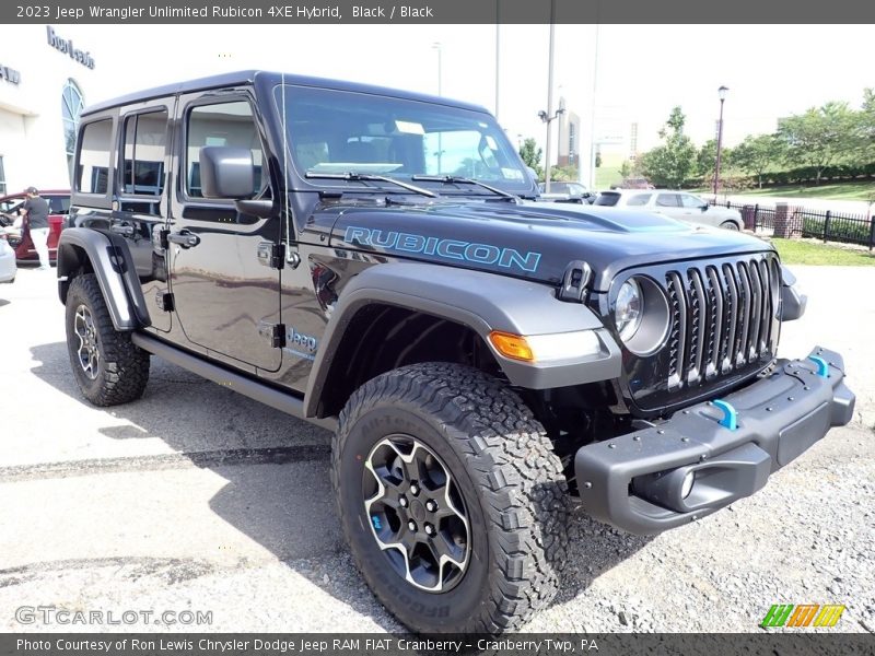 Front 3/4 View of 2023 Wrangler Unlimited Rubicon 4XE Hybrid
