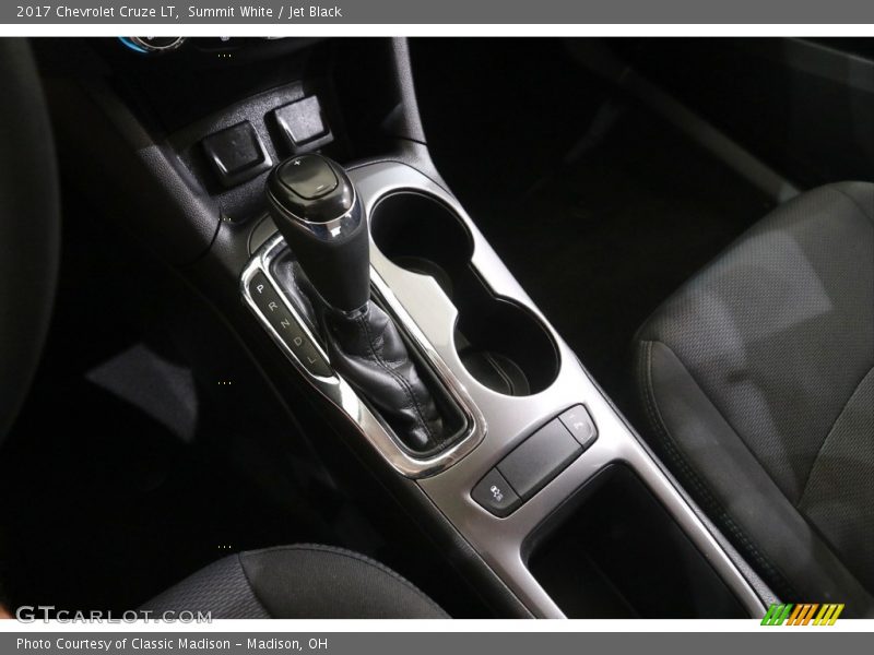 Summit White / Jet Black 2017 Chevrolet Cruze LT