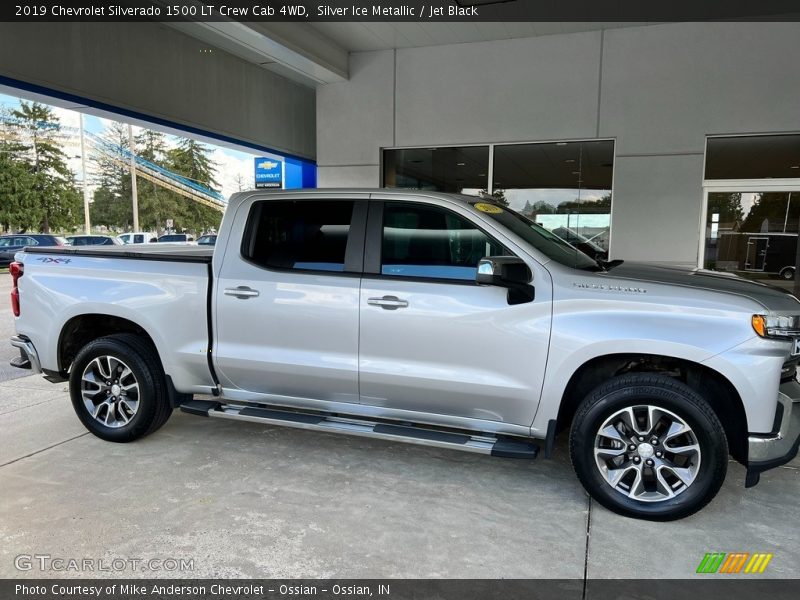 Silver Ice Metallic / Jet Black 2019 Chevrolet Silverado 1500 LT Crew Cab 4WD