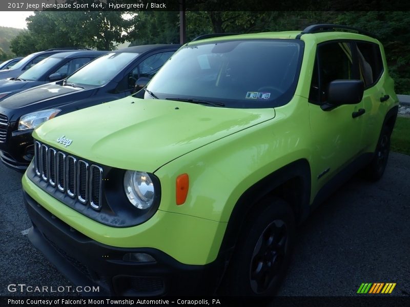 Front 3/4 View of 2017 Renegade Sport 4x4