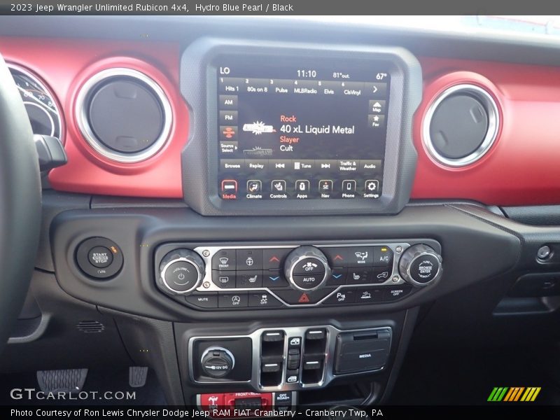 Controls of 2023 Wrangler Unlimited Rubicon 4x4