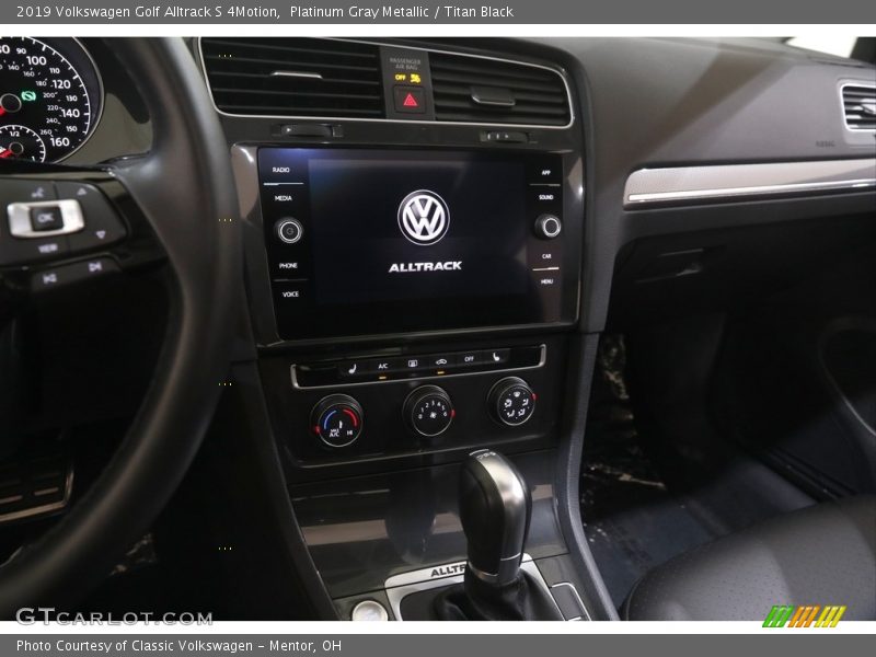 Platinum Gray Metallic / Titan Black 2019 Volkswagen Golf Alltrack S 4Motion